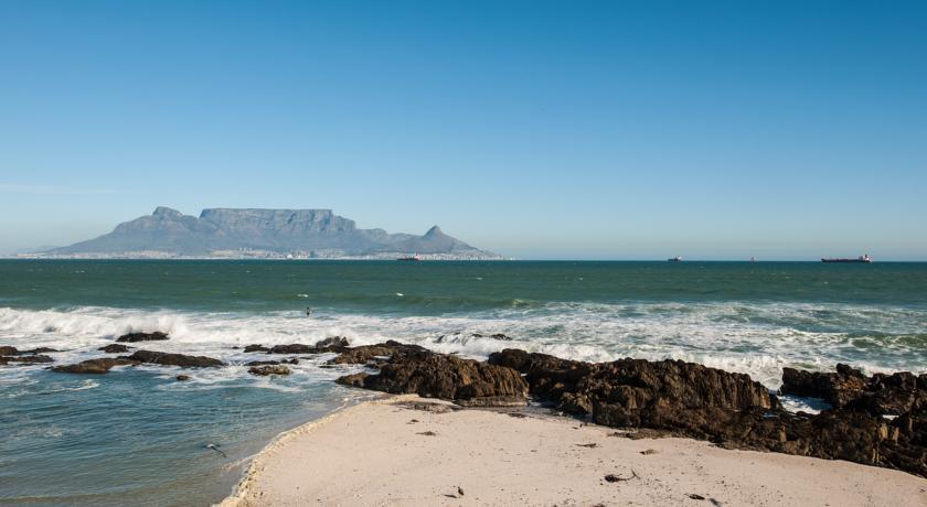 Bokkombaai Bloubergstrand Luaran gambar